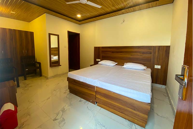 Peaceful & Clean Accommodation Room